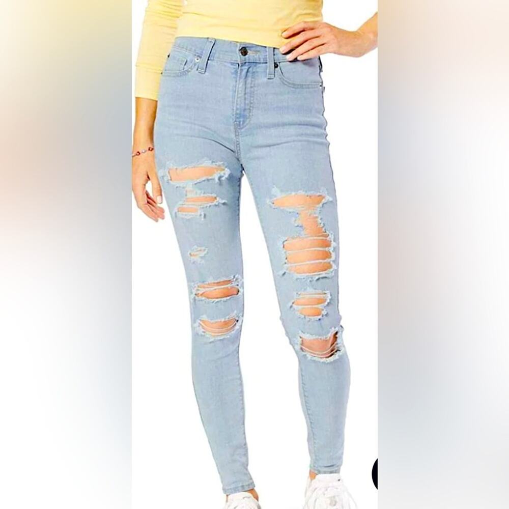 Signature Levi High Rise Jeggings 7 28W Light Wash